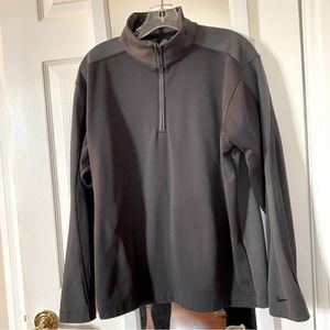 Men’s Nike Dri-Fit long-sleeve quarter zip shirt, gray/black, size M